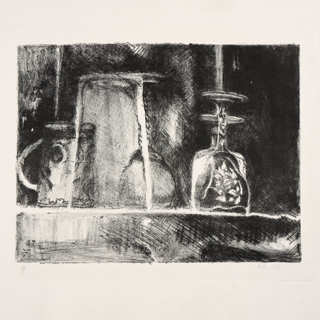 Dark print, drinks glass, shadow